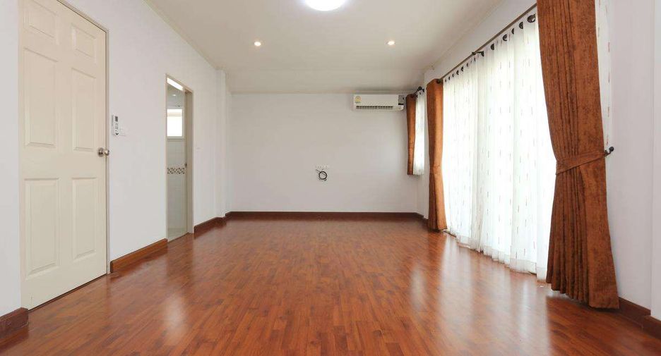 Haus zur Miete mit 3 Zimmer in Mueang Chiang Mai, Chiang Mai