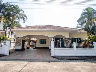 Haus zur Miete mit 3 Zimmer in San Kamphaeng, Chiang Mai
