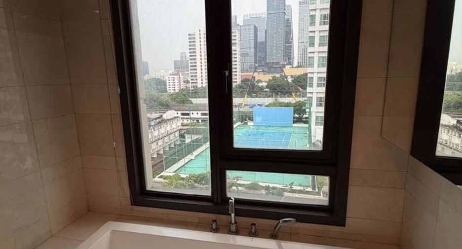 Condo en alquiler de 2 habitaciones en Pathum Wan, Bangkok
