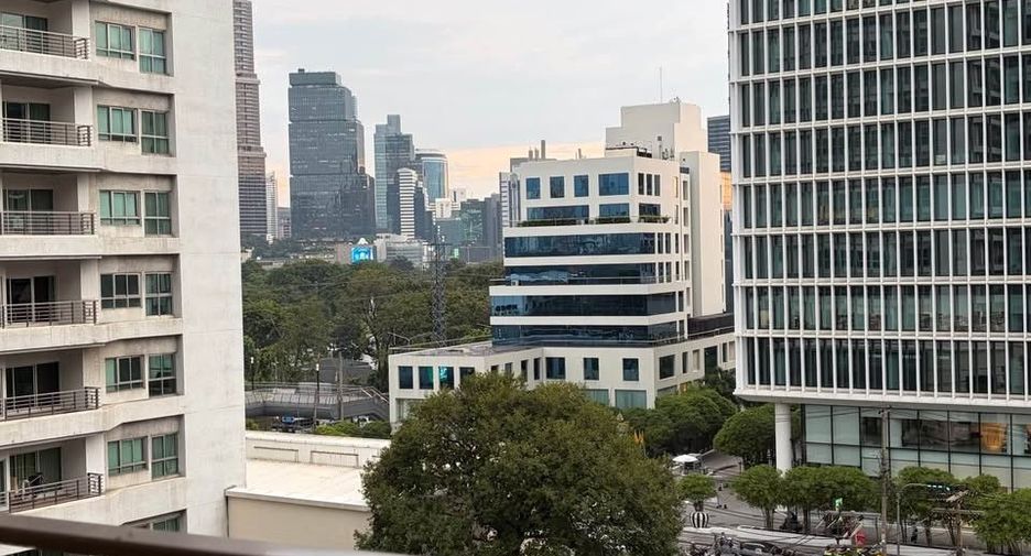 Condo en alquiler de 2 habitaciones en Pathum Wan, Bangkok