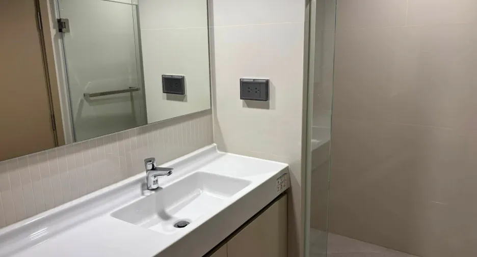 Condo en alquiler de 1 habitaciones en Bang Rak, Bangkok