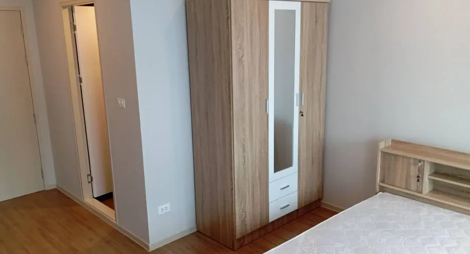 For rent 1 bed condo in Bang Phlat, Bangkok