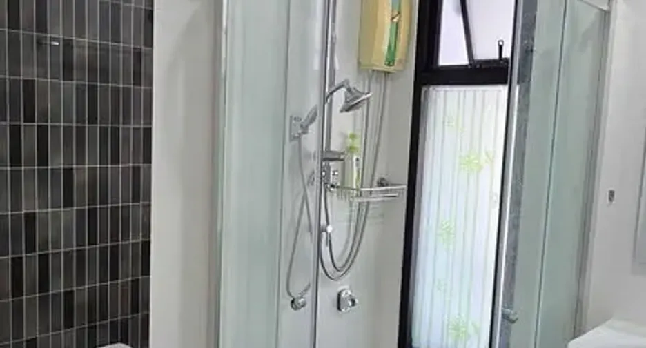 For rent 3 bedrooms townhouse in Mueang Samut Prakan, Samut Prakan