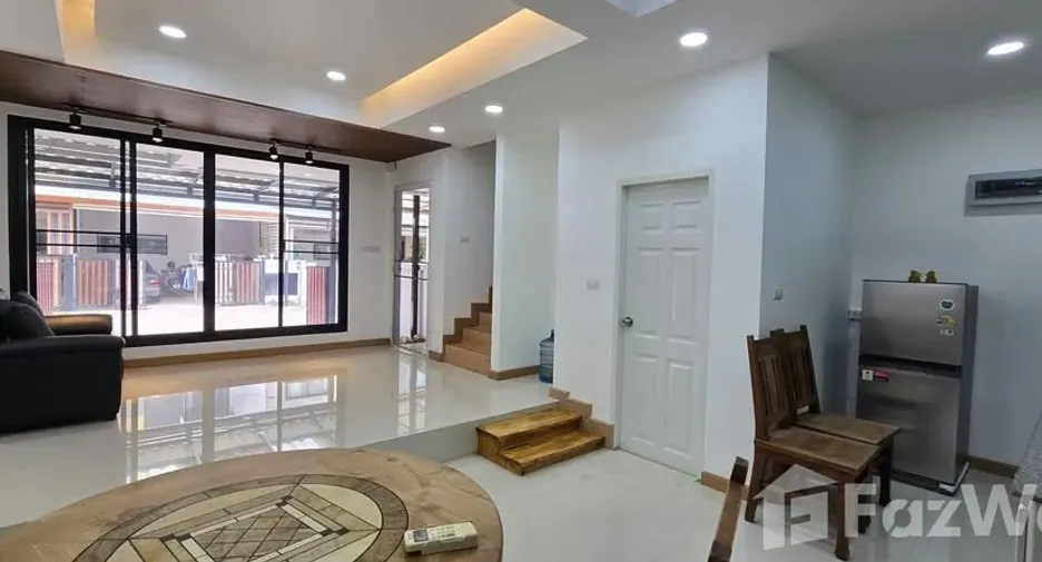 For rent 3 bedrooms townhouse in Mueang Samut Prakan, Samut Prakan