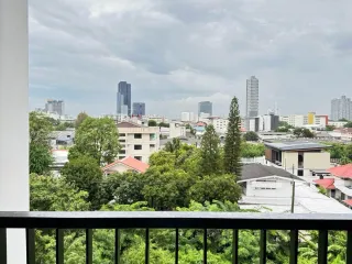 Wohnung zur Miete mit 1 Zimmer in Phra Khanong, Bangkok
