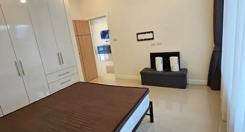 For rent 3 bedrooms villa in Huay Yai, Pattaya
