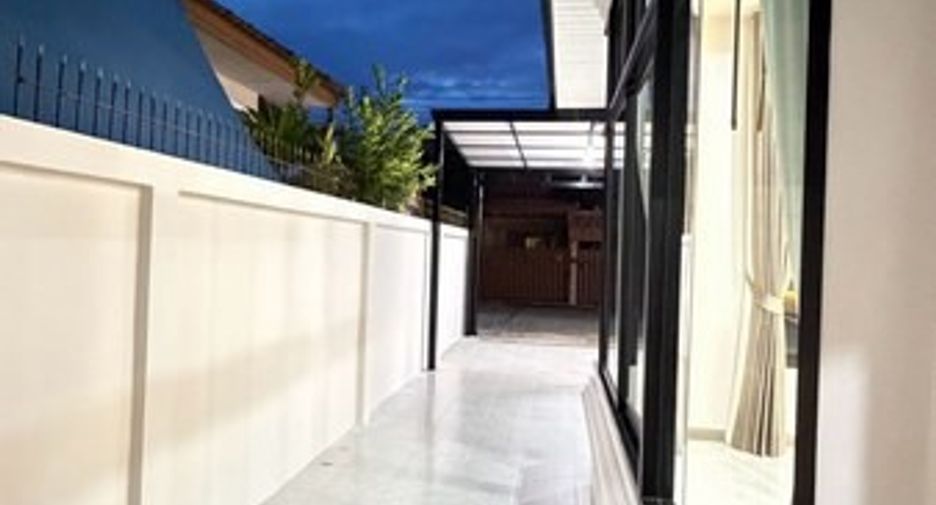 Casa en venta de 3 habitaciones en Bang Lamung, Chonburi