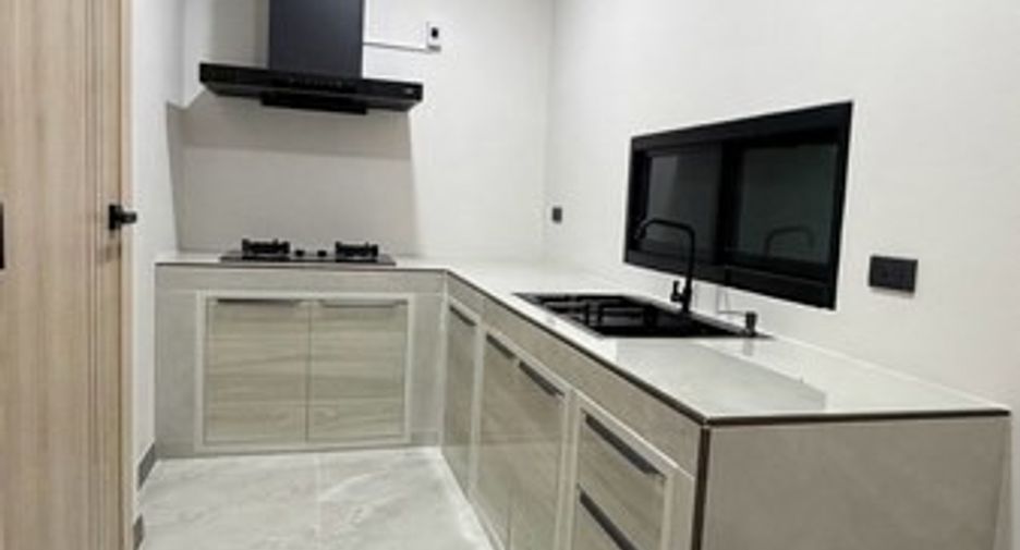 Casa en venta de 3 habitaciones en Bang Lamung, Chonburi