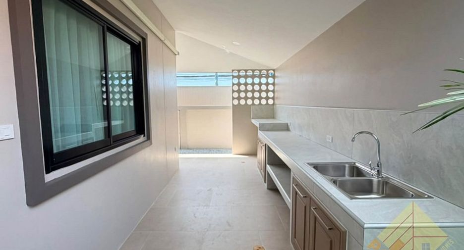 Casa en venta de 3 habitaciones en Jomtien, Pattaya