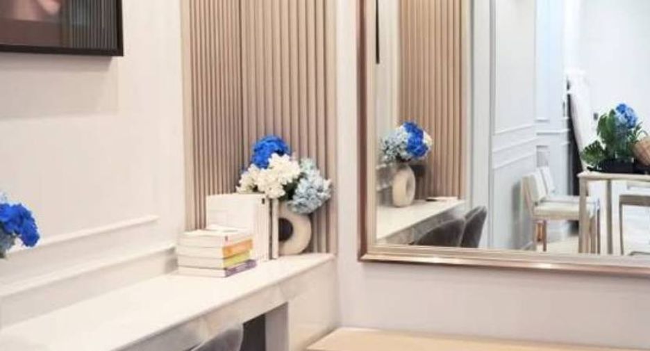 For sale 1 bed condo in Khlong Toei, Bangkok