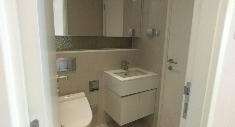 For sale 1 bed condo in Watthana, Bangkok