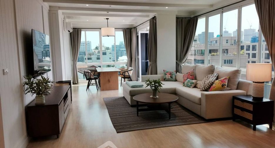 For rent そして for sale 2 ベッドルーム condo in Watthana, Bangkok