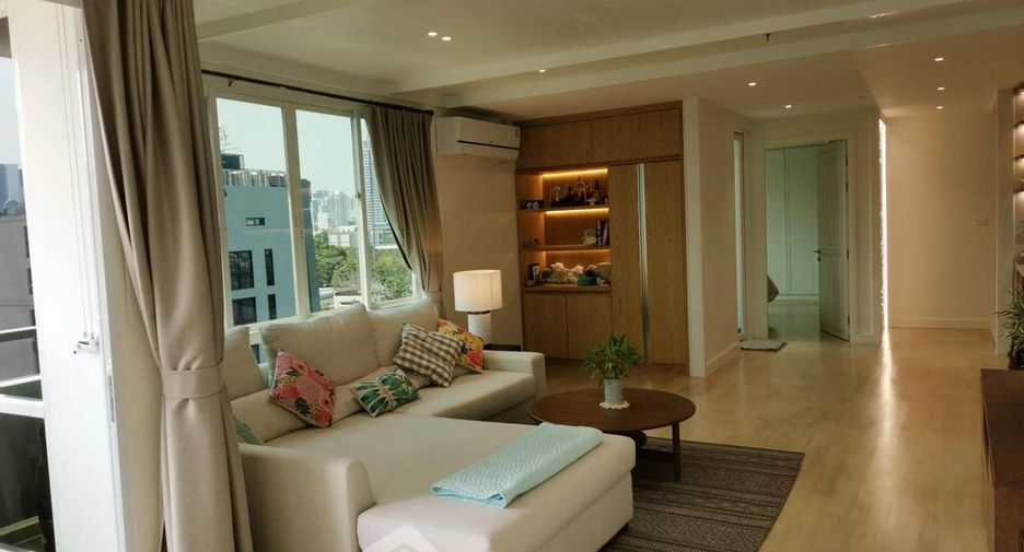 For rent そして for sale 2 ベッドルーム condo in Watthana, Bangkok