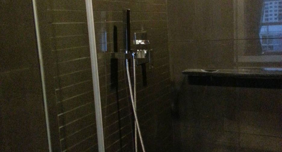 À louer 1 chambre condo à Phra Khanong, Bangkok