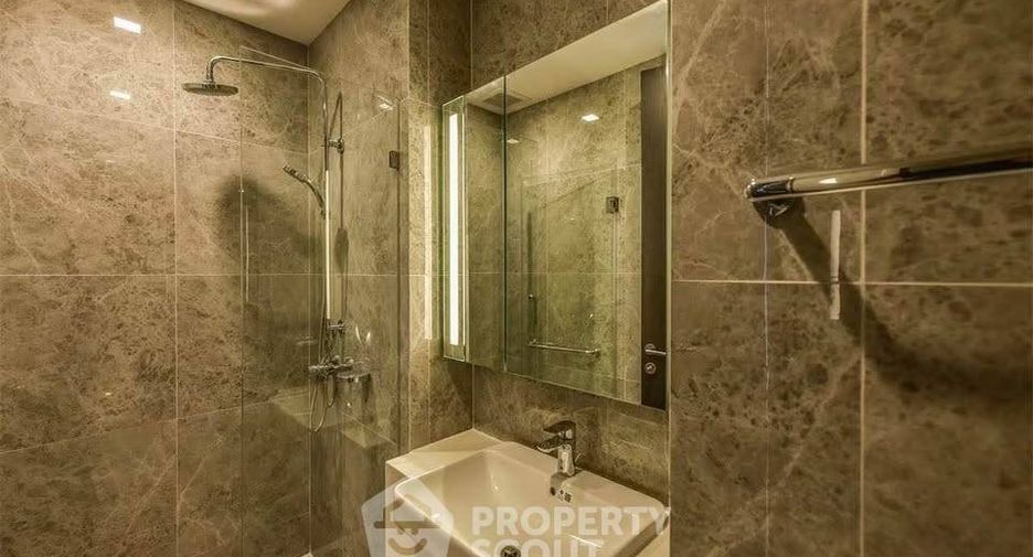 For rent 1 bed condo in Phaya Thai, Bangkok