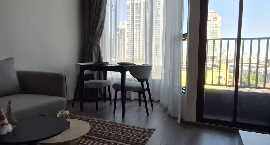 For rent 1 bed condo in Khlong Toei, Bangkok