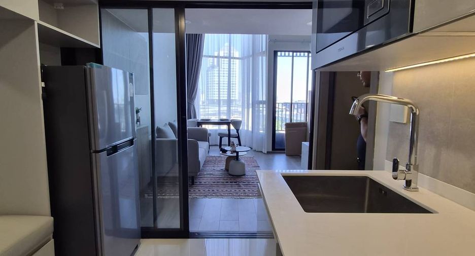 For rent 1 bed condo in Khlong Toei, Bangkok