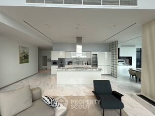 For rent 4 bedrooms condo in Bang Kho Laem, Bangkok
