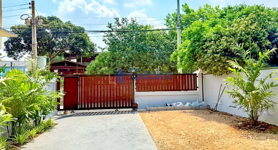 For rent 2 bedrooms house in Bang Lamung, Chonburi