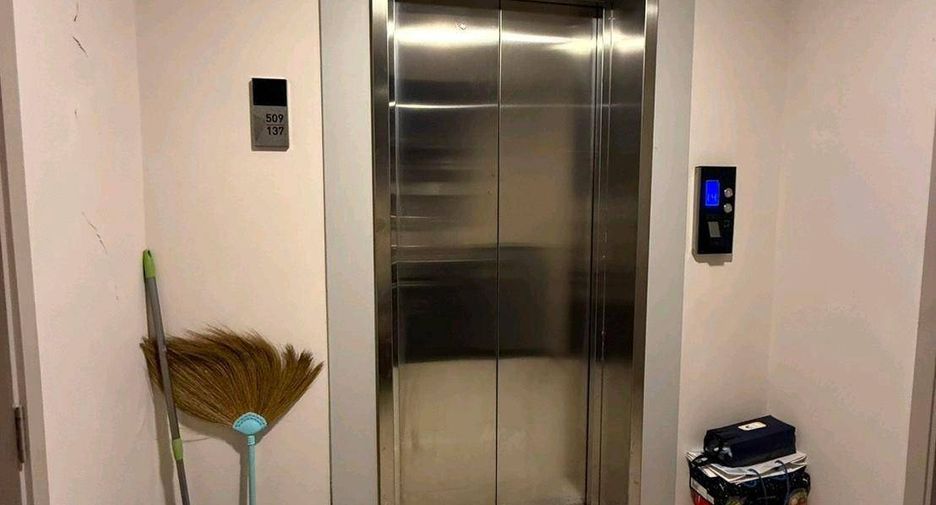 For rent 1 bed condo in Pathum Wan, Bangkok
