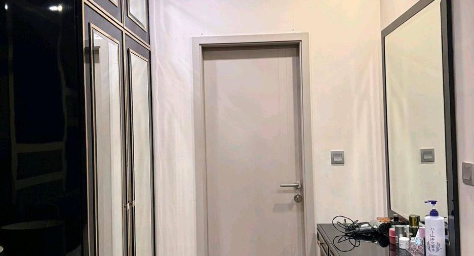 For rent 1 bed condo in Pathum Wan, Bangkok