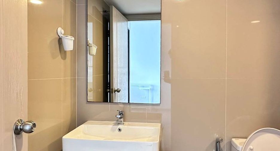 Wohnung zur Miete mit 2 Zimmer in Bang Phlat, Bangkok