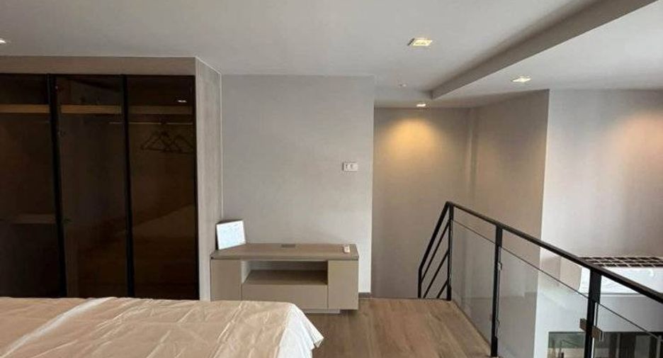 Condo en alquiler de 1 habitaciones en Phra Khanong, Bangkok
