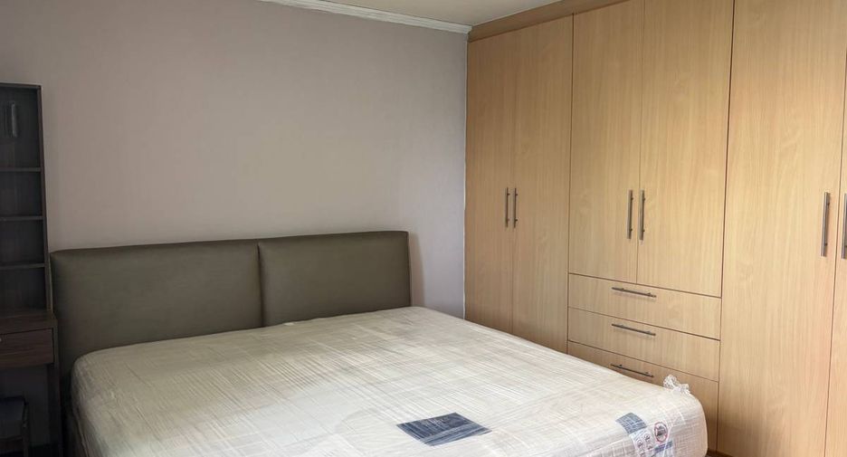 Condo en alquiler de 2 habitaciones en Khlong Toei, Bangkok