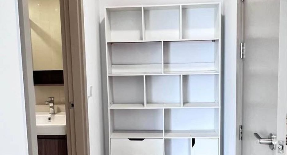 For rent 2 bedrooms condo in Din Daeng, Bangkok