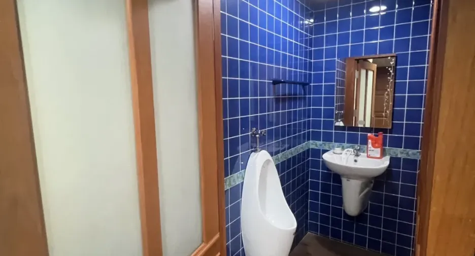 Wohnung zur Miete mit 2 Zimmer in Huai Khwang, Bangkok