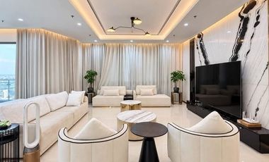 For sale and for rent 4 bedrooms condo in Watthana, Bangkok