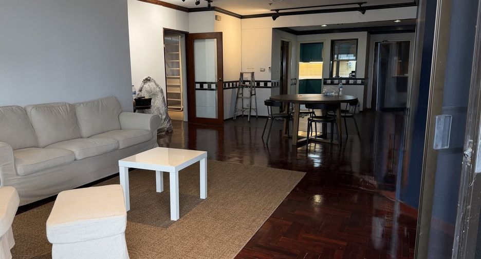 À louer 2 chambres condo à Bang Na, Bangkok