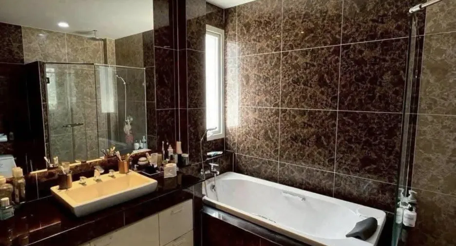 For sale 4 bedrooms house in Hang Dong, Chiang Mai