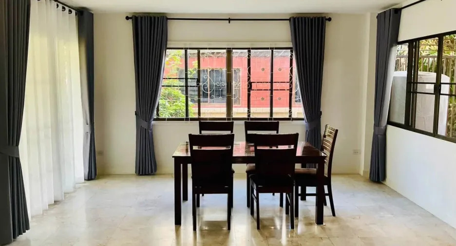 For rent 4 bedrooms house in San Sai, Chiang Mai