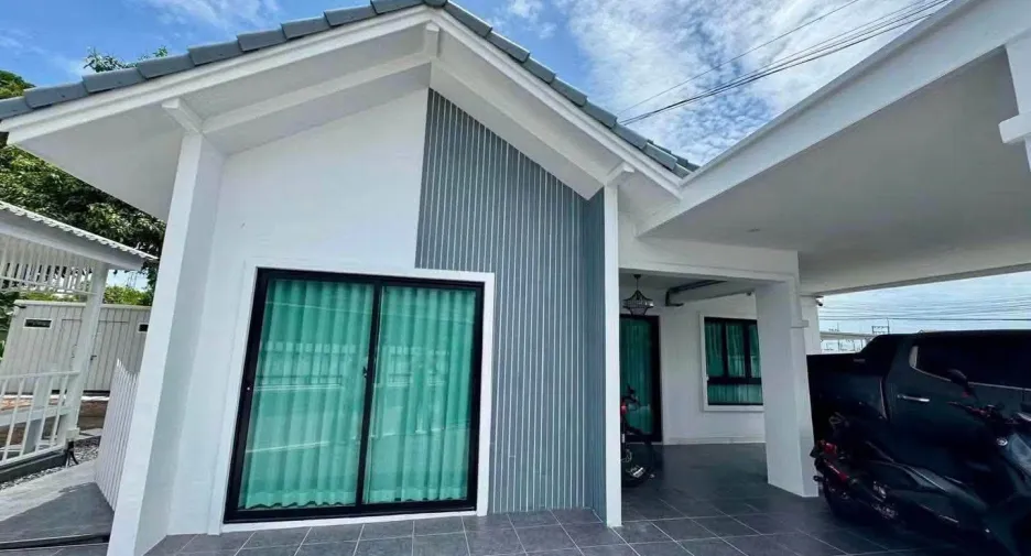 Haus zum Kauf mit 3 Zimmer in Bang Lamung, Chonburi