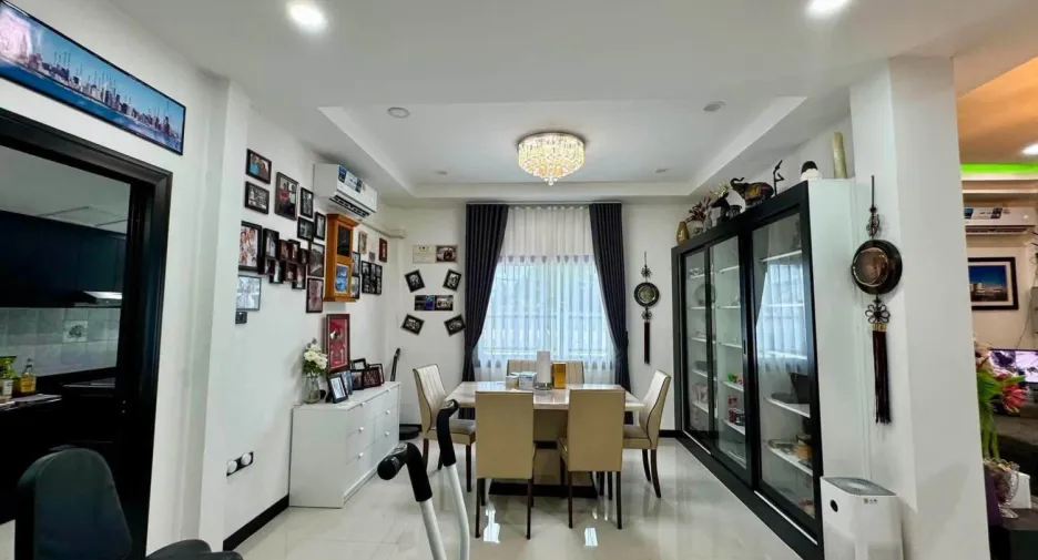 Haus zum Kauf mit 3 Zimmer in Bang Lamung, Chonburi