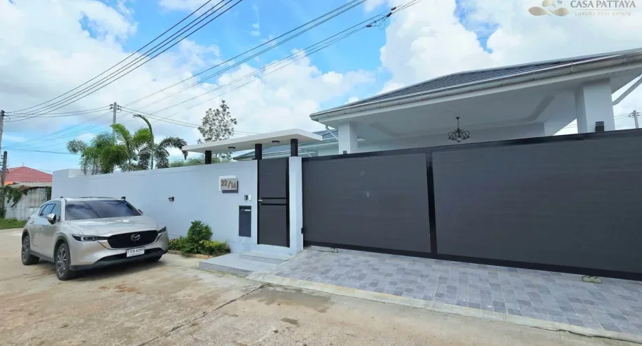 Villa zum Kauf mit 4 Zimmer in Bang Lamung, Chonburi