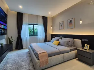 Villa zum Kauf mit 6 Zimmer in Bang Lamung, Chonburi