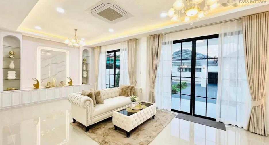 For sale 3 ベッドルーム villa in Bang Lamung, Chonburi