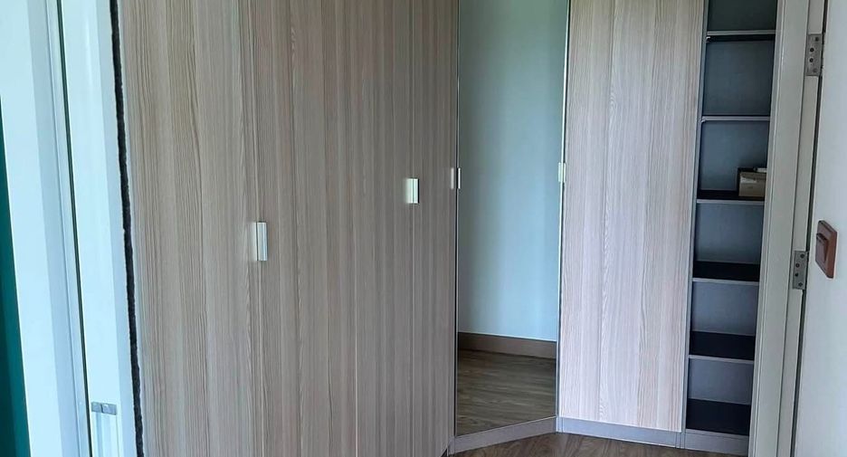 Casa en venta de 4 habitaciones en Saraphi, Chiang Mai