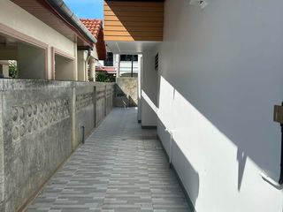 Casa en venta de 4 habitaciones en Saraphi, Chiang Mai