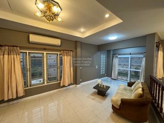 出租 3 卧室 独立屋 在 Lat Krabang, 曼谷