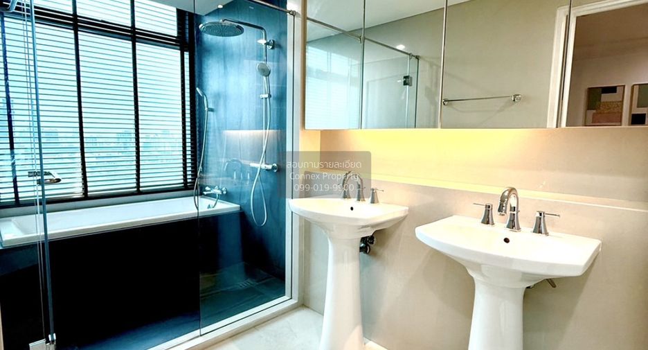 Condo en alquiler de 3 habitaciones en Khlong Toei, Bangkok