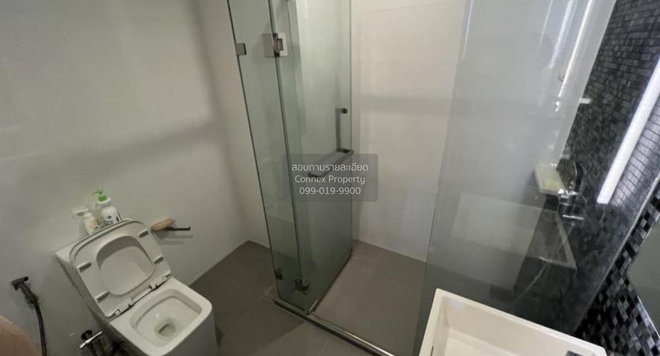Wohnung zur Miete mit 1 Zimmer in Bang Rak, Bangkok