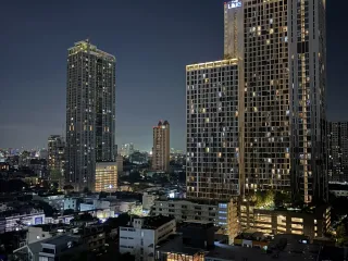 Wohnung zur Miete mit 1 Zimmer in Phaya Thai, Bangkok