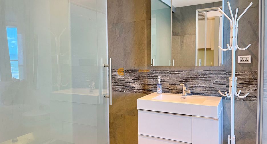 For rent and for sale 1 bed condo in Bang Lamung, Chonburi