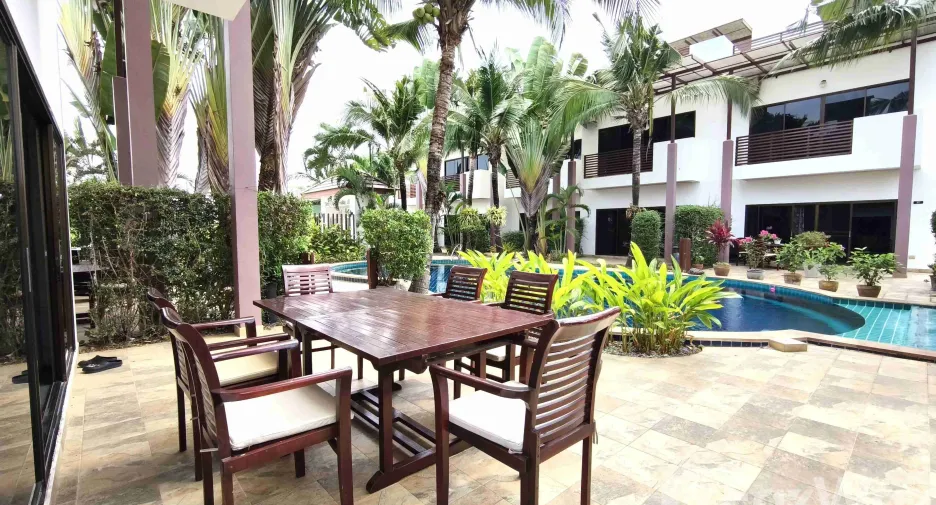 Villa zum Kauf mit 4 Zimmer in Mueang Rayong, Rayong