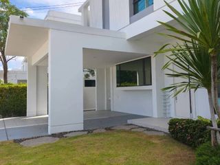 For rent 3 bedrooms house in Mueang Phuket, Phuket