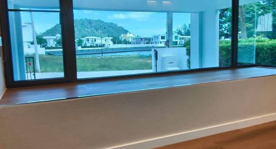For rent 3 bedrooms house in Mueang Phuket, Phuket