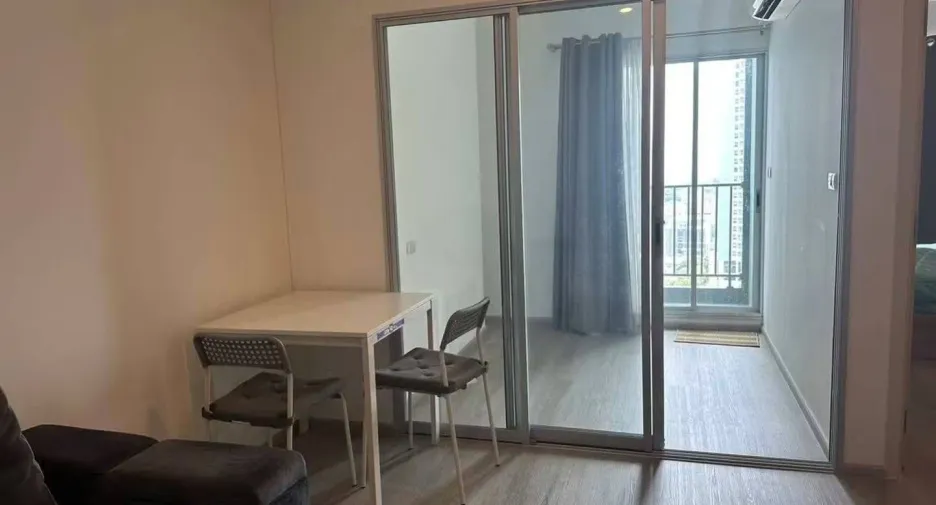 Wohnung zur Miete mit 1 Zimmer in Chom Thong, Bangkok